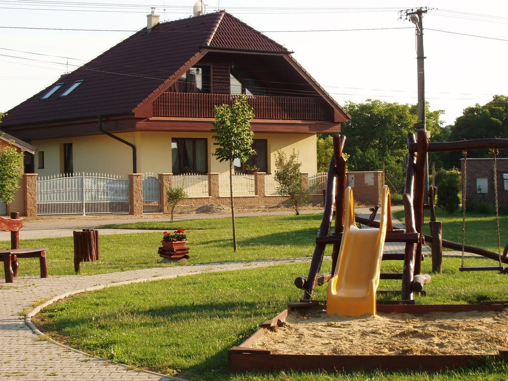 Villa Vilka Relax Podhájska Camera foto
